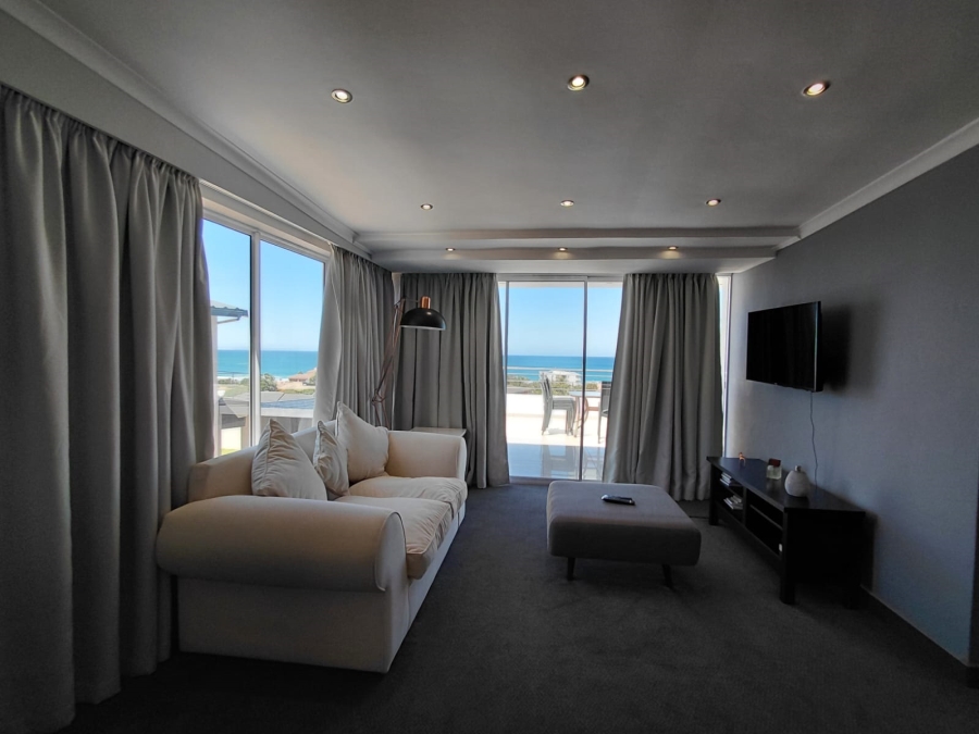 5 Bedroom Property for Sale in Jeffreys Bay Central Eastern Cape